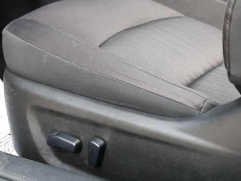 Used 2024 Nissan Altima 2.5 SV FWD image 27
