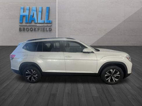 New 2026 Volkswagen Atlas SE image 6