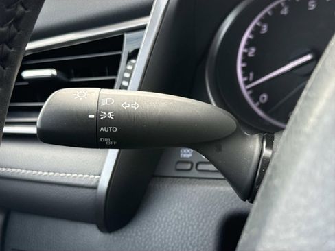 Used 2024 Toyota Camry SE image 16