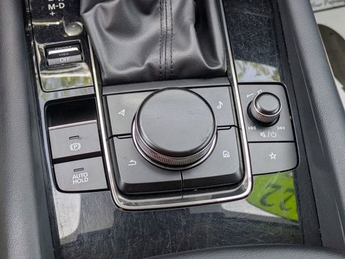 Used 2022 MAZDA MAZDA3 s image 26