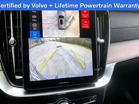 Certified 2025 Volvo XC90 B6 Plus image 29