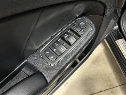 Used 2011 Dodge Charger R/T RWD image 15