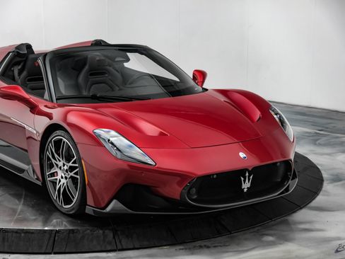 Used 2023 Maserati MC20 Spyder RWD image 36