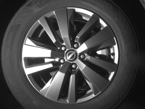 Used 2025 Nissan Pathfinder SV FWD image 13