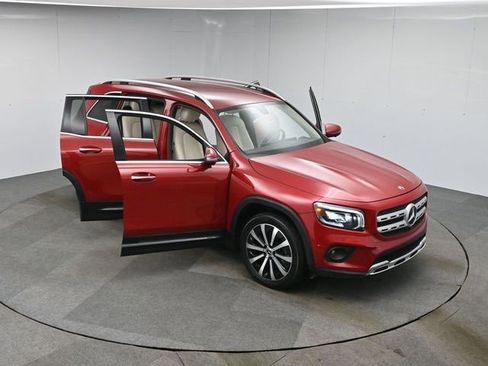 Used 2020 Mercedes-Benz GLB 250 GLB 250 w/ Premium Package image 54