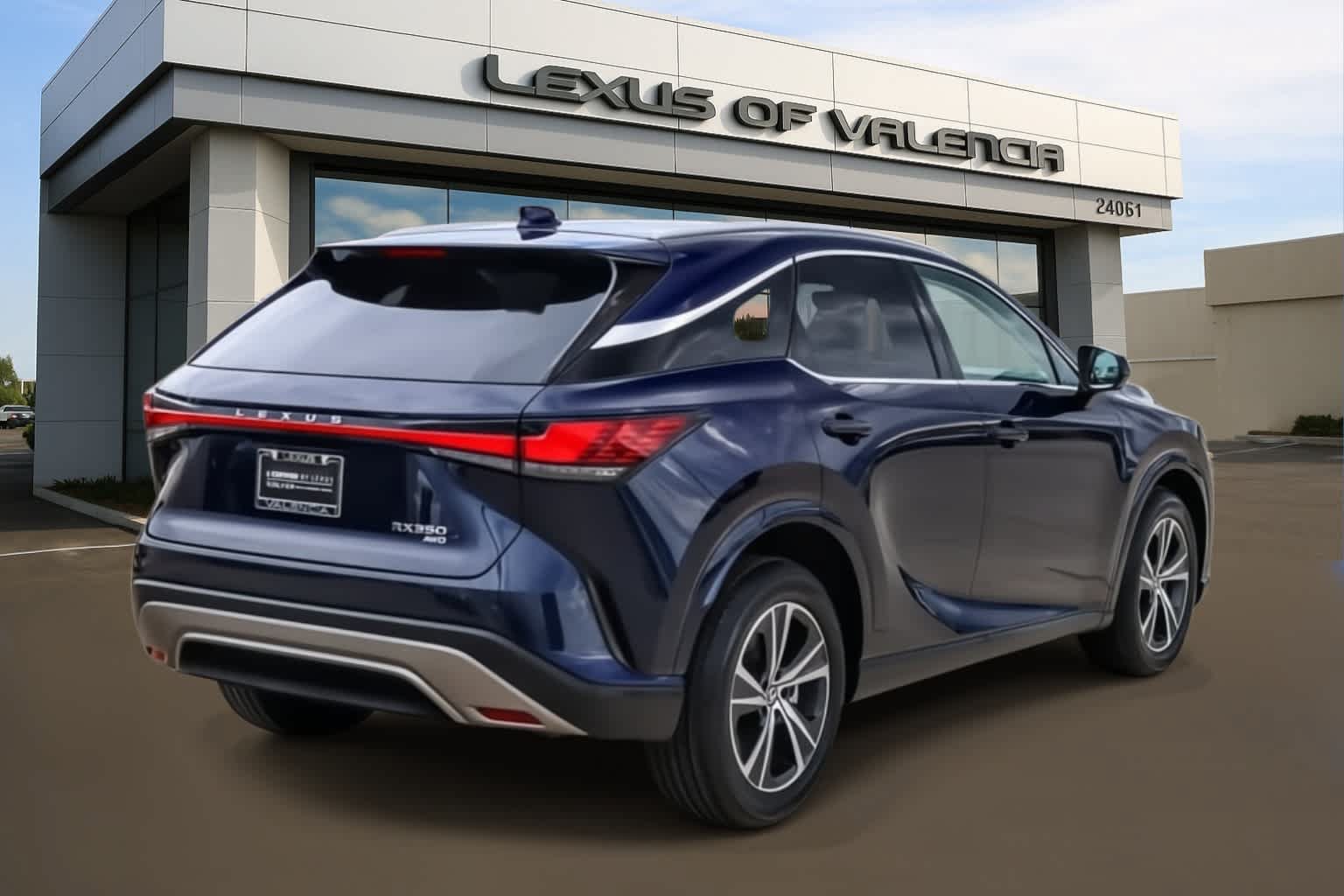 Certified 2024 Lexus RX 350 Premium w/ Convenience Package AWD/4WD image 4