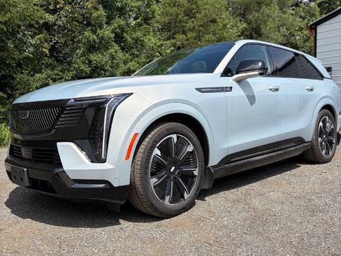 Used 2025 Cadillac Escalade IQ Sport 1 AWD/4WD image 1