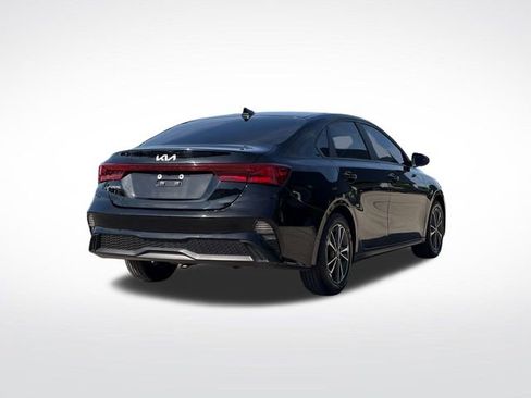 Certified 2023 Kia Forte LXS w/ LXS Technology Package FWD image 21