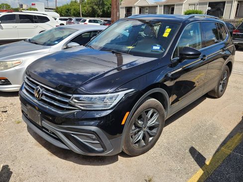 Used 2024 Volkswagen Tiguan Wolfsburg Edition FWD image 1