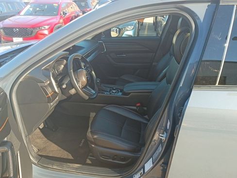 Used 2025 MAZDA CX-50 AWD 2.5 Hybrid w/ Premium Pkg image 3