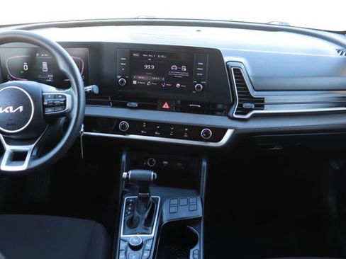 Used 2023 Kia Sportage LX image 13