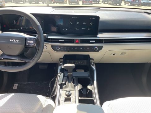 New 2026 Kia Sorento S AWD/4WD image 11