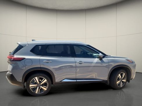 Used 2023 Nissan Rogue Platinum w/ Platinum Premium Package FWD image 8