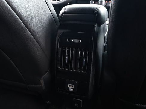 Used 2024 Jeep Compass Latitude AWD/4WD image 24