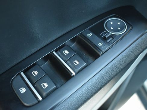 Used 2023 Kia Soul LX image 15