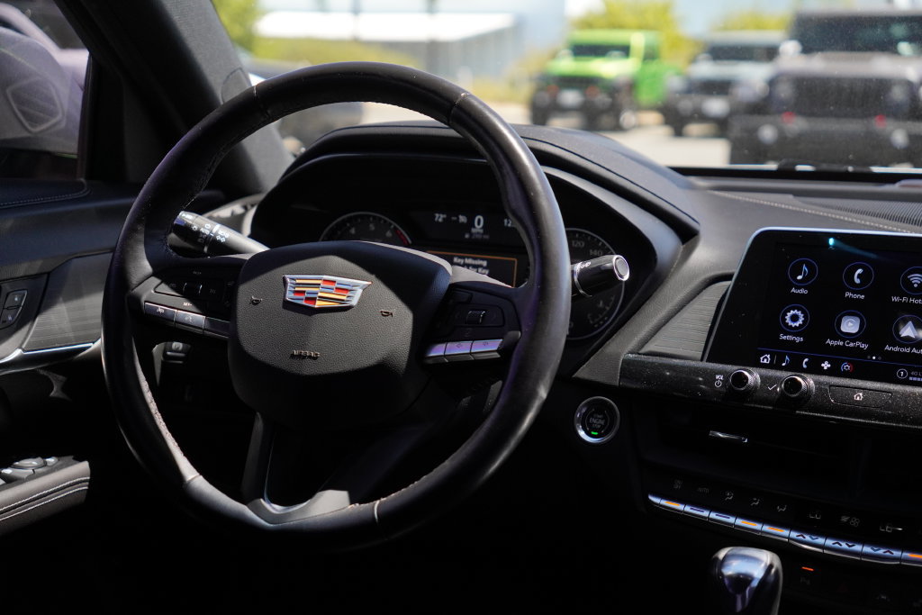 Used 2023 Cadillac CT4 Luxury w/ Cold Weather Package RWD image 37