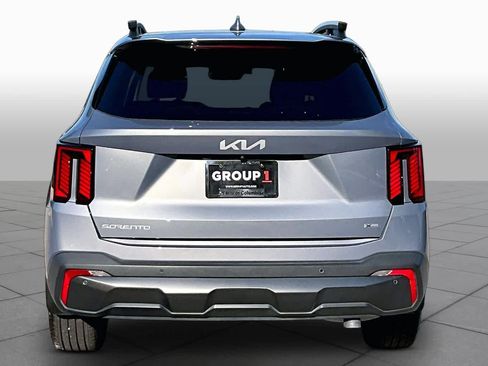 Used 2024 Kia Sorento SX AWD/4WD image 4