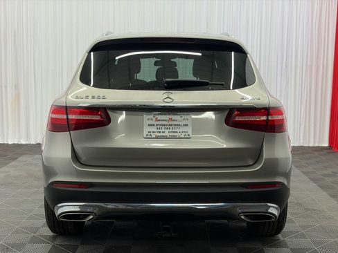 Used 2019 Mercedes-Benz GLC 300 4MATIC w/ Premium Package image 7