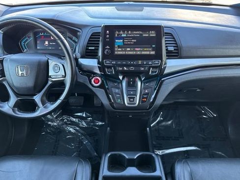 Certified 2022 Honda Odyssey Touring image 17