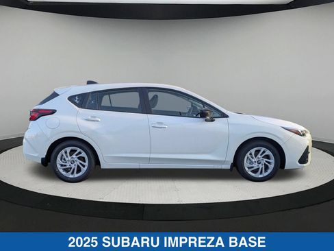 Certified 2025 Subaru Impreza 2.0i AWD/4WD image 2