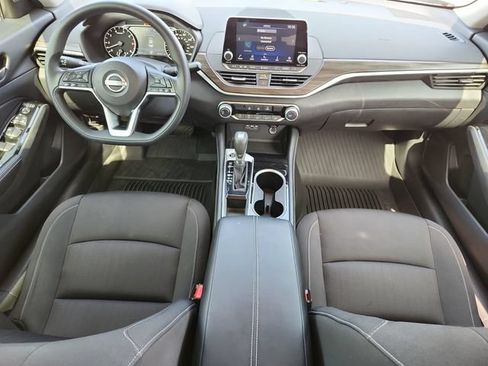 Used 2023 Nissan Altima 2.5 SV FWD image 14