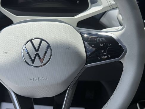 Used 2023 Volkswagen ID.4 Pro S Plus AWD/4WD image 21