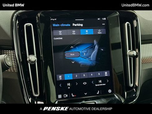 Used 2021 Volvo XC40 P8 Recharge w/ Advanced Package image 11