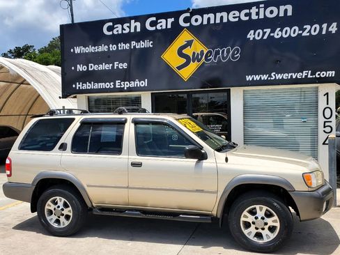 Used 2001 Nissan Pathfinder SE RWD image 5