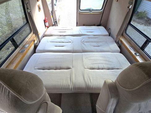 Used 1994 Chevrolet G20 image 20