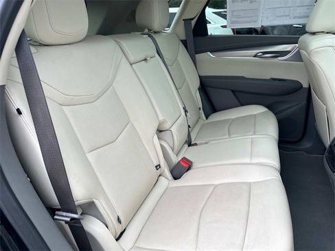 Certified 2022 Cadillac XT5 Premium Luxury image 56