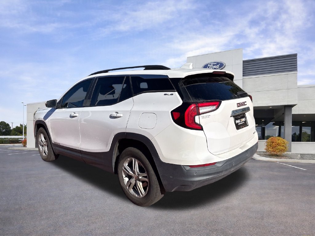 Used 2022 GMC Terrain SLE w/ Driver Convenience Package AWD/4WD image 6