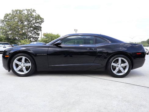 Used 2013 Chevrolet Camaro LT RWD image 3