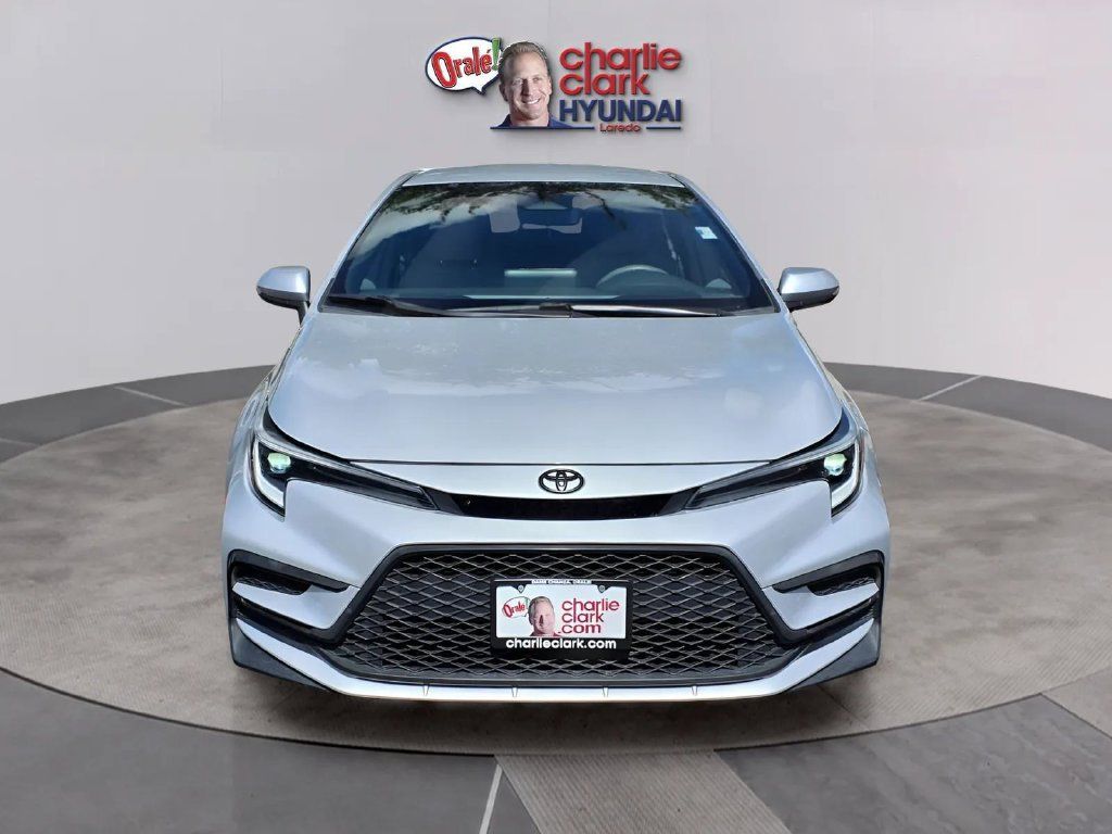 Used 2024 Toyota Corolla SE FWD image 8