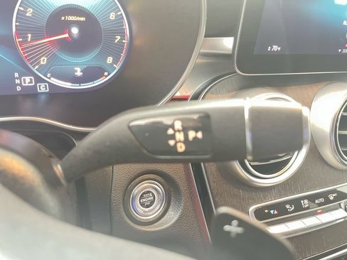 Used 2022 Mercedes-Benz GLC 300 4MATIC image 24