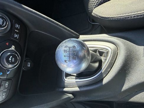 Used 2016 Dodge Dart SXT image 7