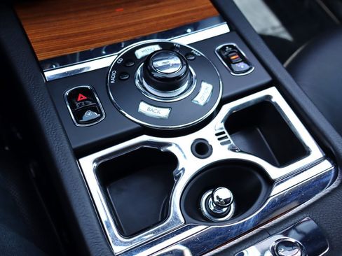 Used 2011 Rolls-Royce Ghost RWD image 52