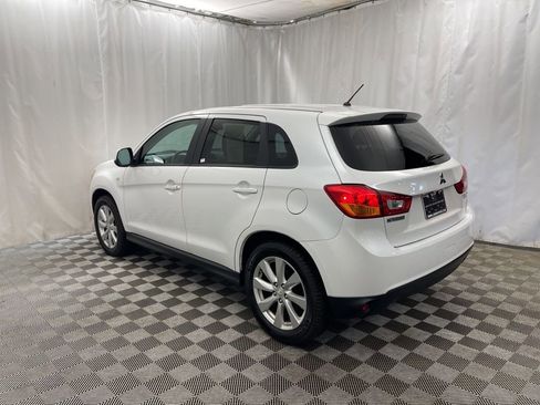 Used 2015 Mitsubishi Outlander Sport ES image 4