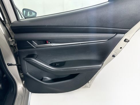 Used 2025 MAZDA MAZDA3 s Sport FWD image 29