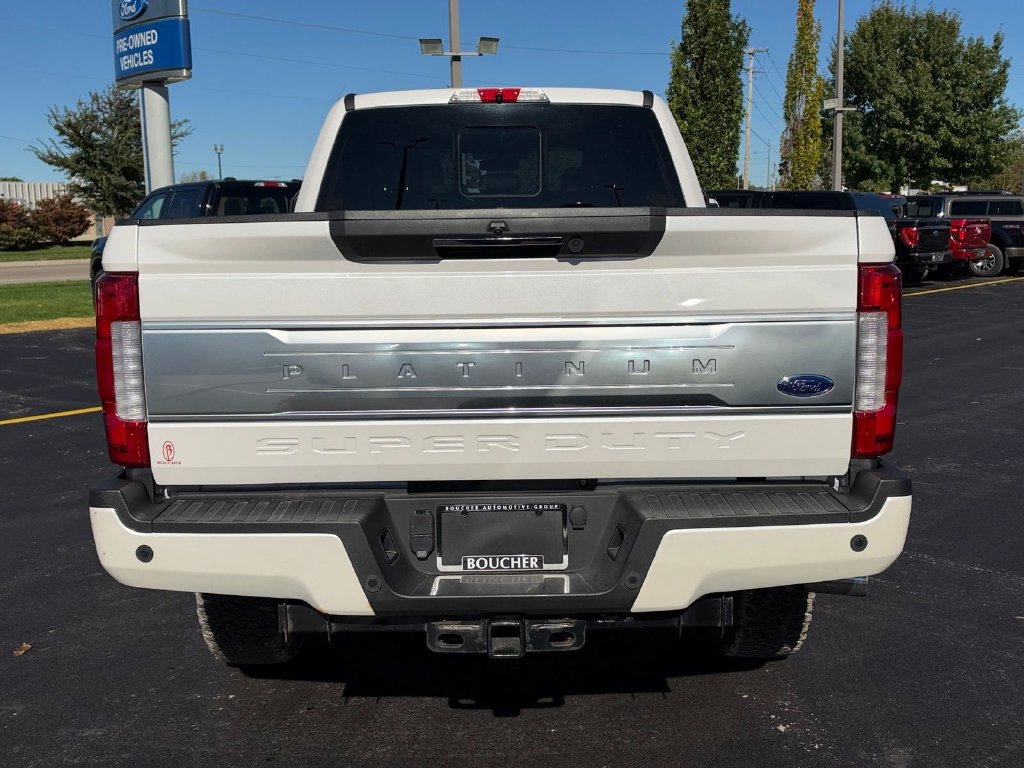 Certified 2019 Ford F350 Platinum w/ Platinum Ultimate Package AWD/4WD image 4