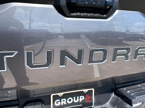Used 2022 Toyota Tundra SR5 AWD/4WD image 31