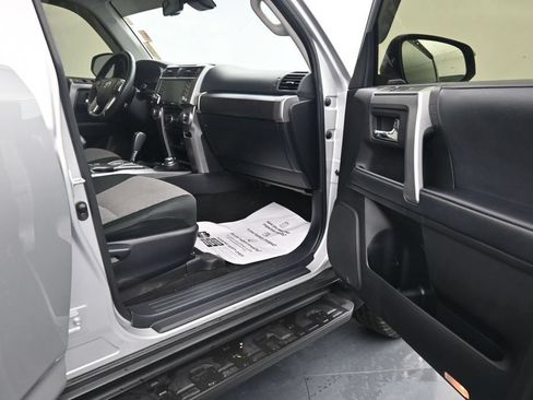 Used 2021 Toyota 4Runner SR5 AWD/4WD image 12