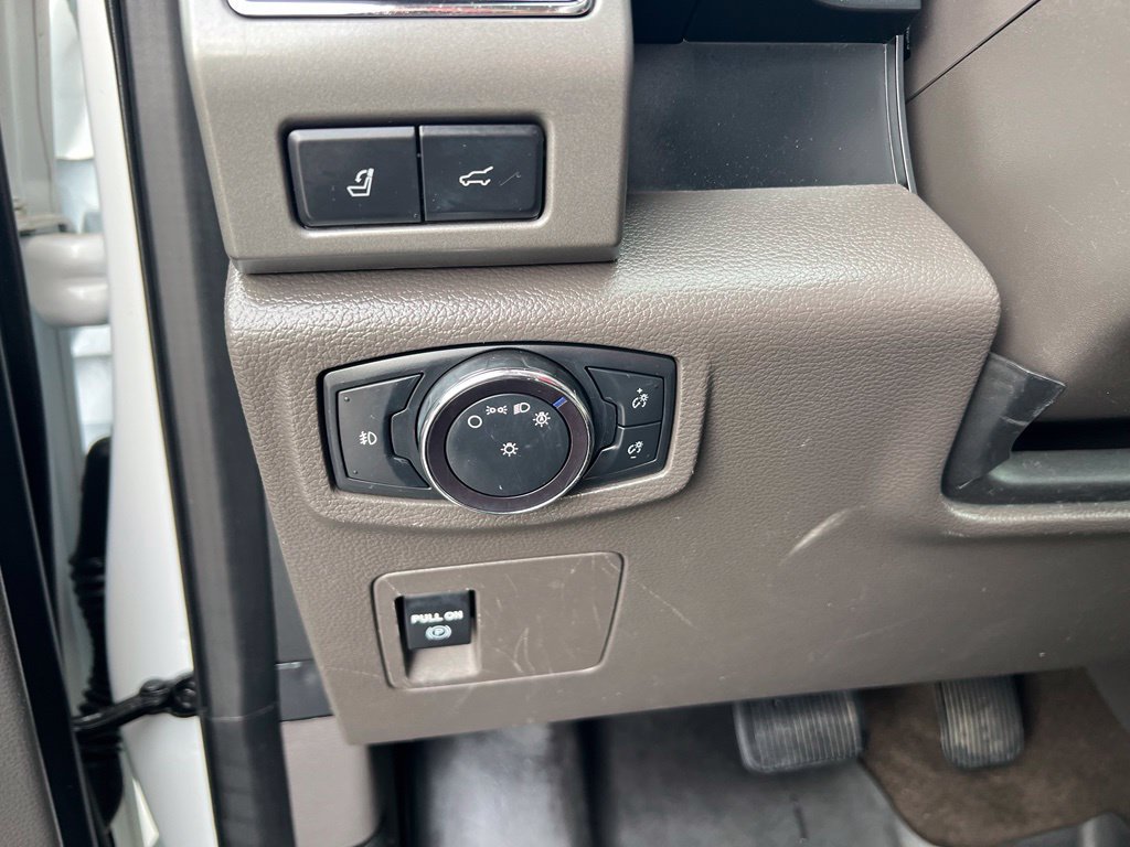 Used 2020 Ford Expedition Max XLT w/ Equipment Group 202A AWD/4WD image 43
