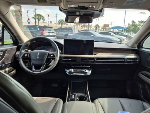 Used 2023 Lincoln Corsair Reserve w/ Jet Appearance Package FWD image 13
