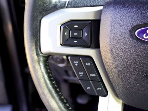 Used 2019 Ford F250 Lariat w/ Lariat Value Package image 22