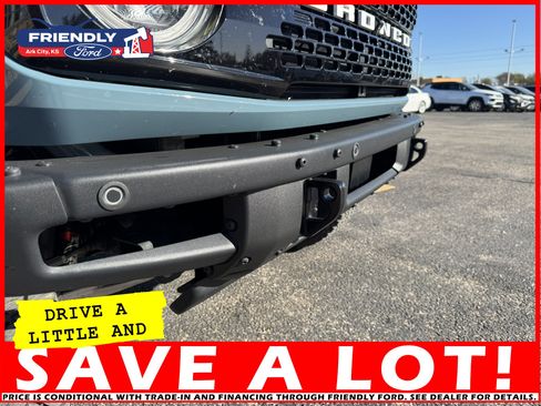 Used 2023 Ford Bronco Wildtrak image 13