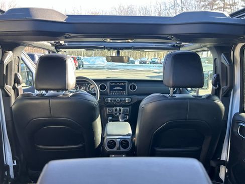 Used 2023 Jeep Wrangler Sahara w/ Cold Weather Group image 36