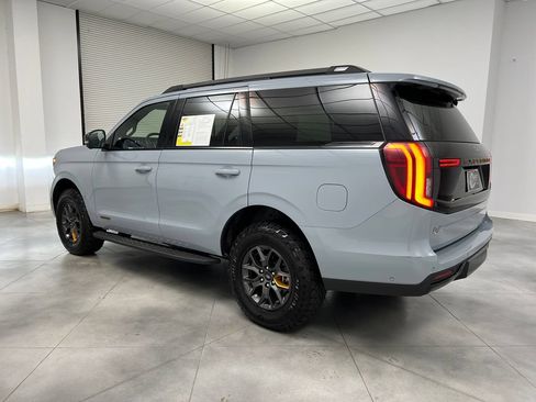 Used 2025 Ford Expedition Tremor AWD/4WD image 6