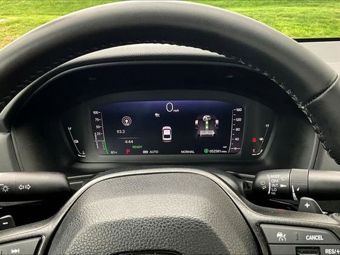 Used 2025 Honda Accord EX-L image 14