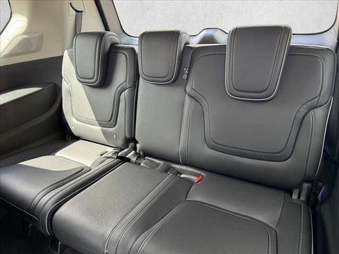 Used 2026 INFINITI QX80 Luxe w/ Cargo Package AWD/4WD image 18