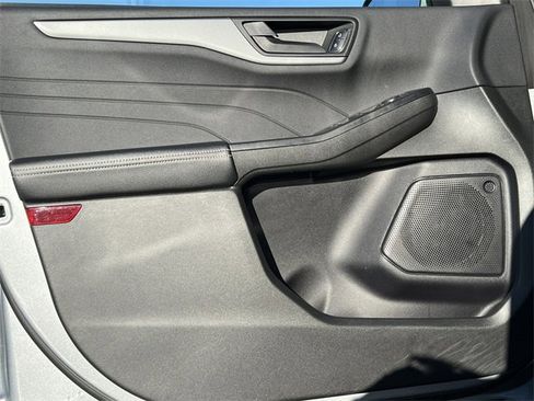 Used 2023 Ford Escape Active image 15